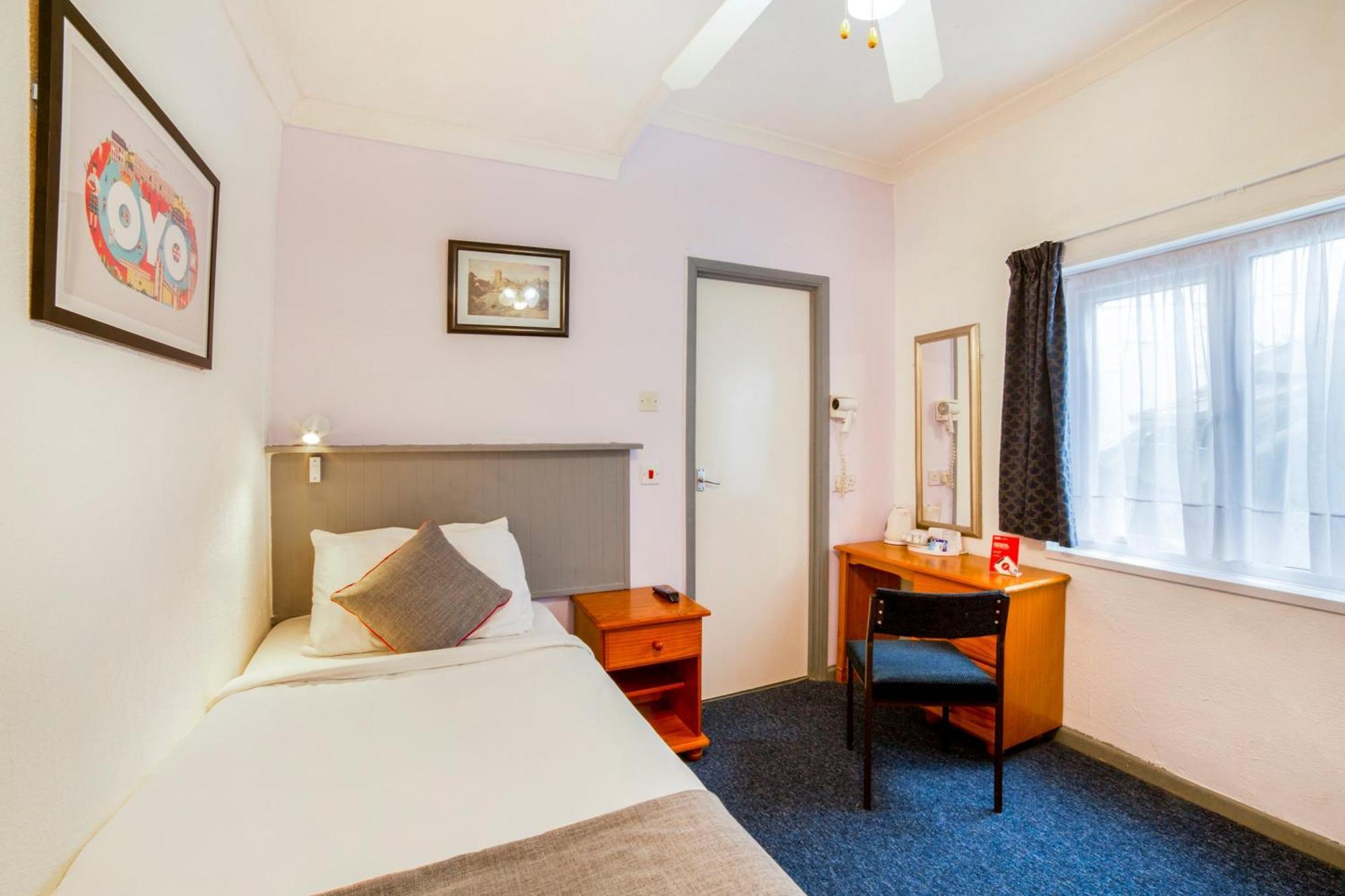Hotel Marina à Sandown Extérieur photo