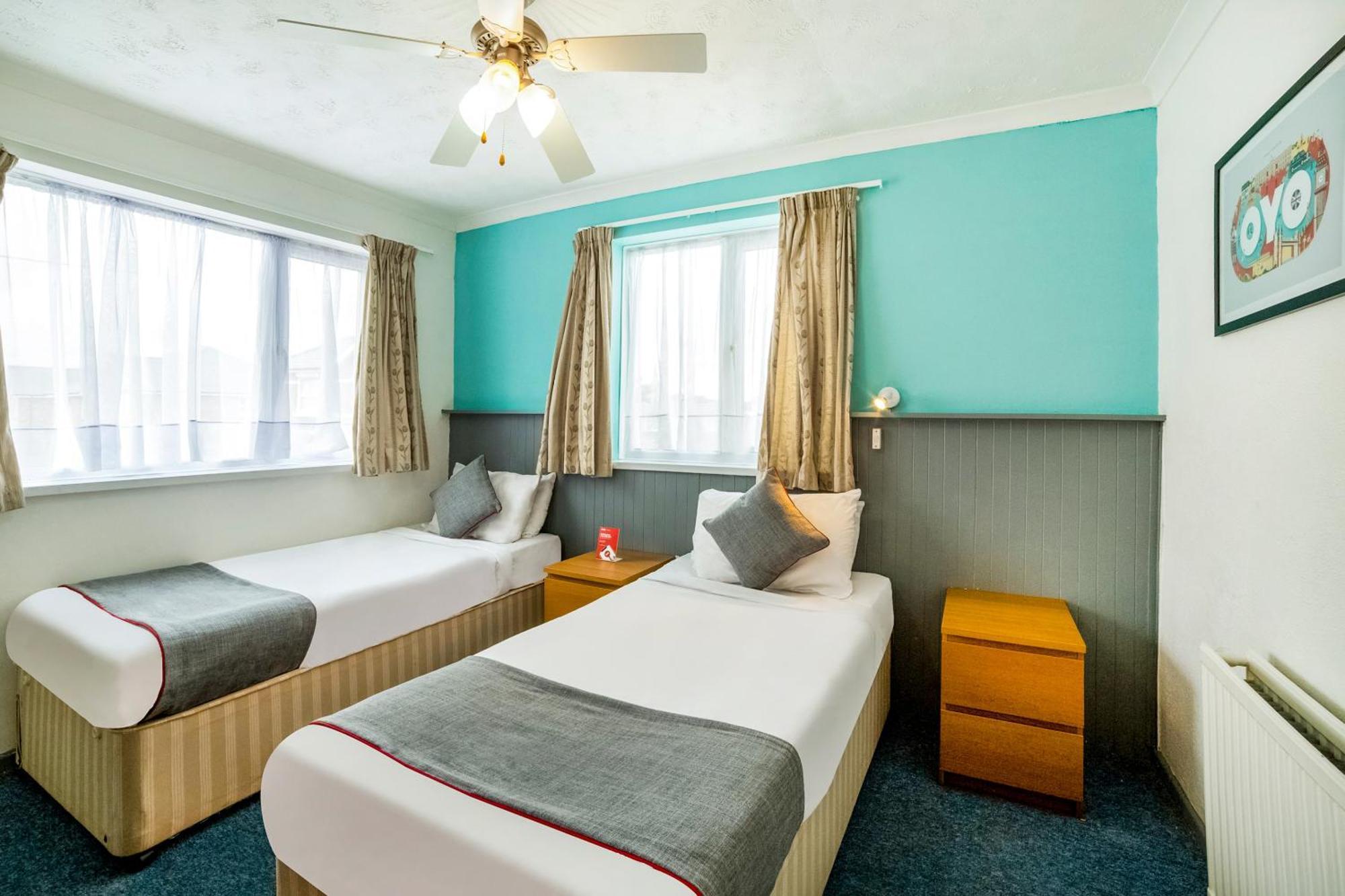 Hotel Marina à Sandown Extérieur photo